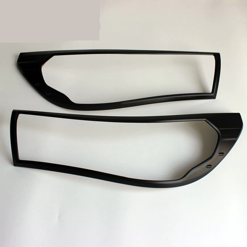 Bộ ốp viền đèn pha Toyota Hilux đen cao cấp 5 bo op vien den pha toyota hilux den cao cap 2