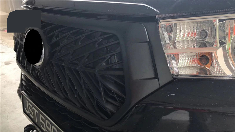 Mặt ca lăng Hilux Rocco cao cấp 3 mat ca lang hilux rocco cao cap 2