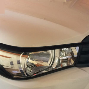 Bộ ốp viền đèn pha Toyota Hilux đen cao cấp