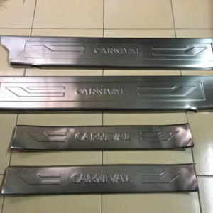 Ốp bậc cửa trong Kia Sedona