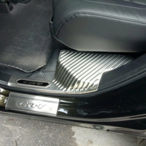 Ốp bậc cửa trong ngoài Honda CRV 2018 1 Ốp bậc cửa trong ngoài Honda CRV 2018