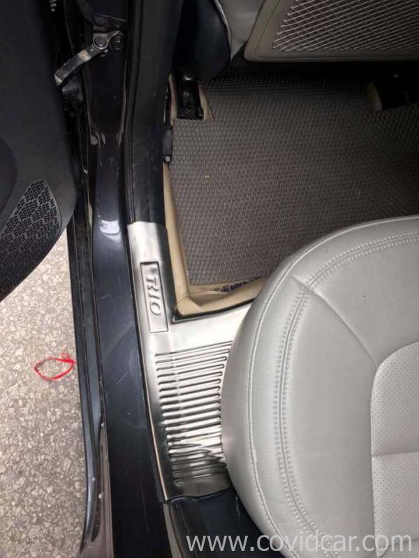 Ốp bậc cửa trong ngoài Kia Rio Ốp bậc cửa trong ngoài Kia Rio