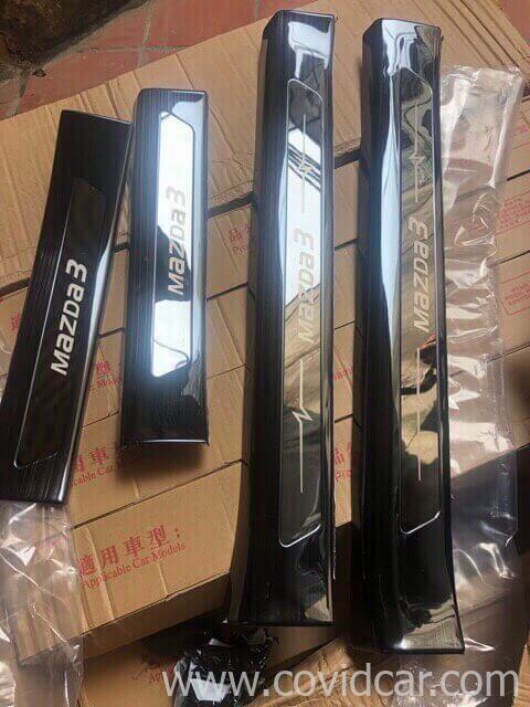 Ốp bậc cửa trong ngoài Titan Mazda 3 Ốp bậc cửa trong ngoài Titan Mazda 3