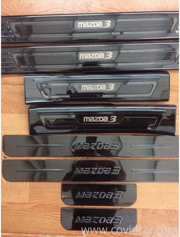 Ốp bậc cửa trong ngoài Titan Mazda 3 Ốp bậc cửa trong ngoài Titan Mazda 3