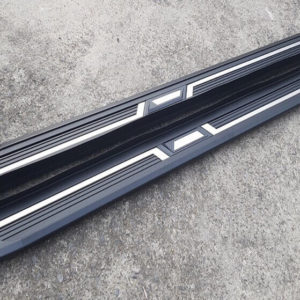 Bậc lên xuống xe Subaru Forester 1 Bậc lên xuống xe Subaru Forester