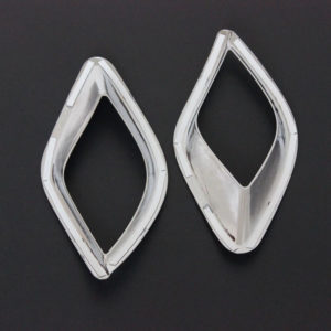 Bộ ốp viền đèn gầm sau Mazda CX5 2013-2017