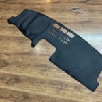 Thảm taplo da vân cacbon Mazda CX8 không HUD