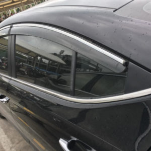 Vè che mưa chỉ mạ Hyundai Elantra 3 Vè che mưa chỉ mạ Hyundai Elantra