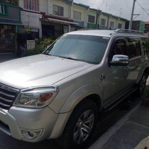 Vè che mưa Ford Everest 2012 1 Vè che mưa Ford Everest 2012