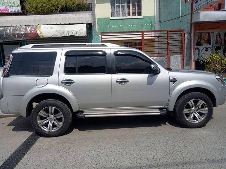 Ve Che Mua Ford Everest 2012 (3)