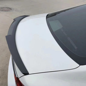 Đuôi gió liền cốp vân Carbon cho xe Mazda 6 2015 - 2019