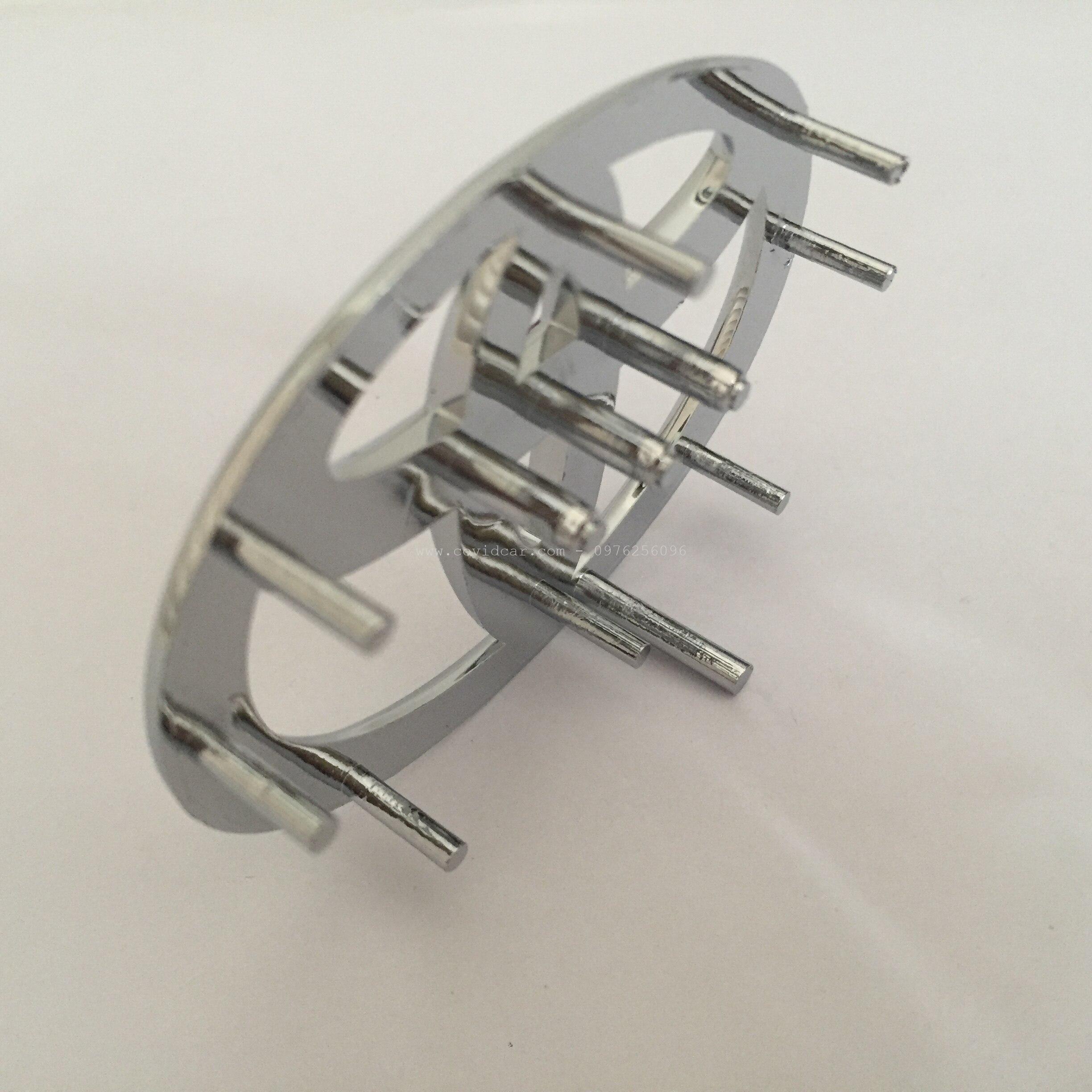 Logo Toyota trên vô lăng Logo Toyota trên vô lăng