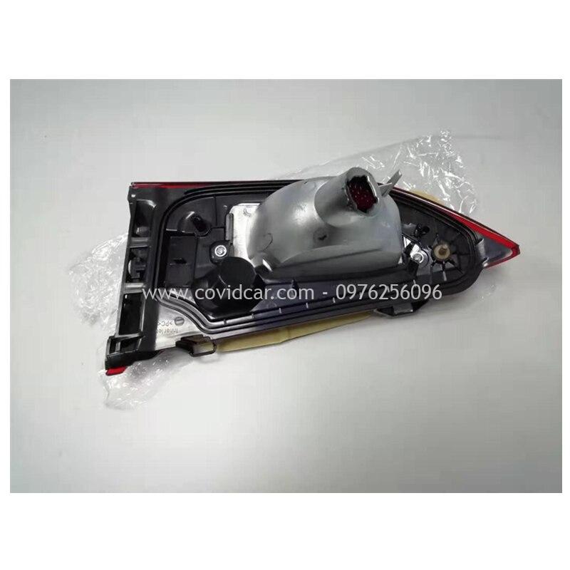 Den hau ve trong cho mazda 6 2014 2016 12