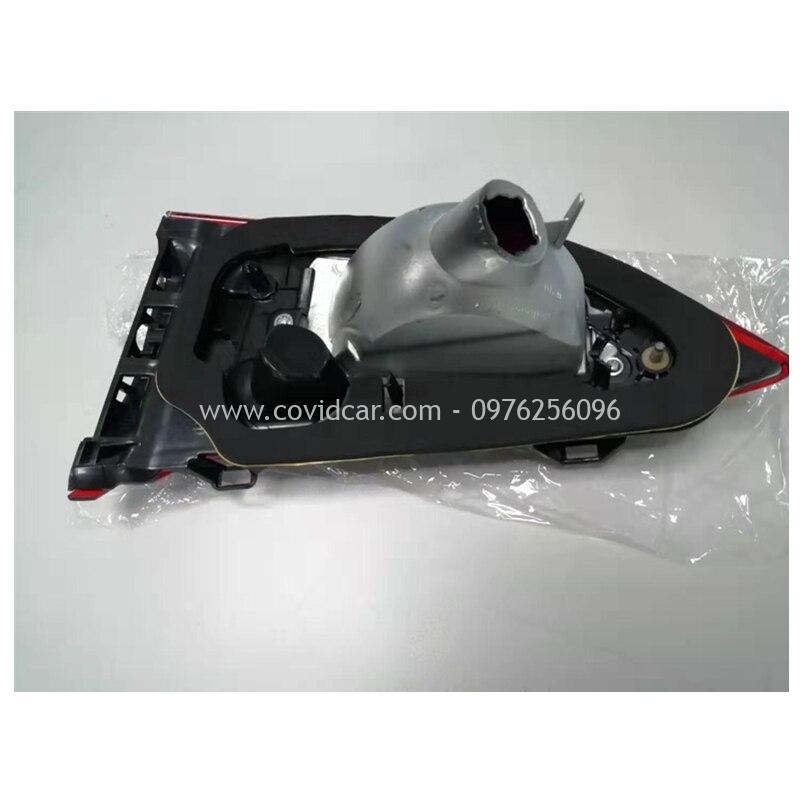 Den hau ve trong cho mazda 6 2014 2016 8