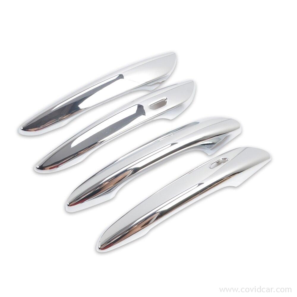 Ốp tay nắm cửa Mazda CX-30 có lỗ cảm biến Ốp tay nắm cửa Mazda CX-30 có lỗ cảm biến